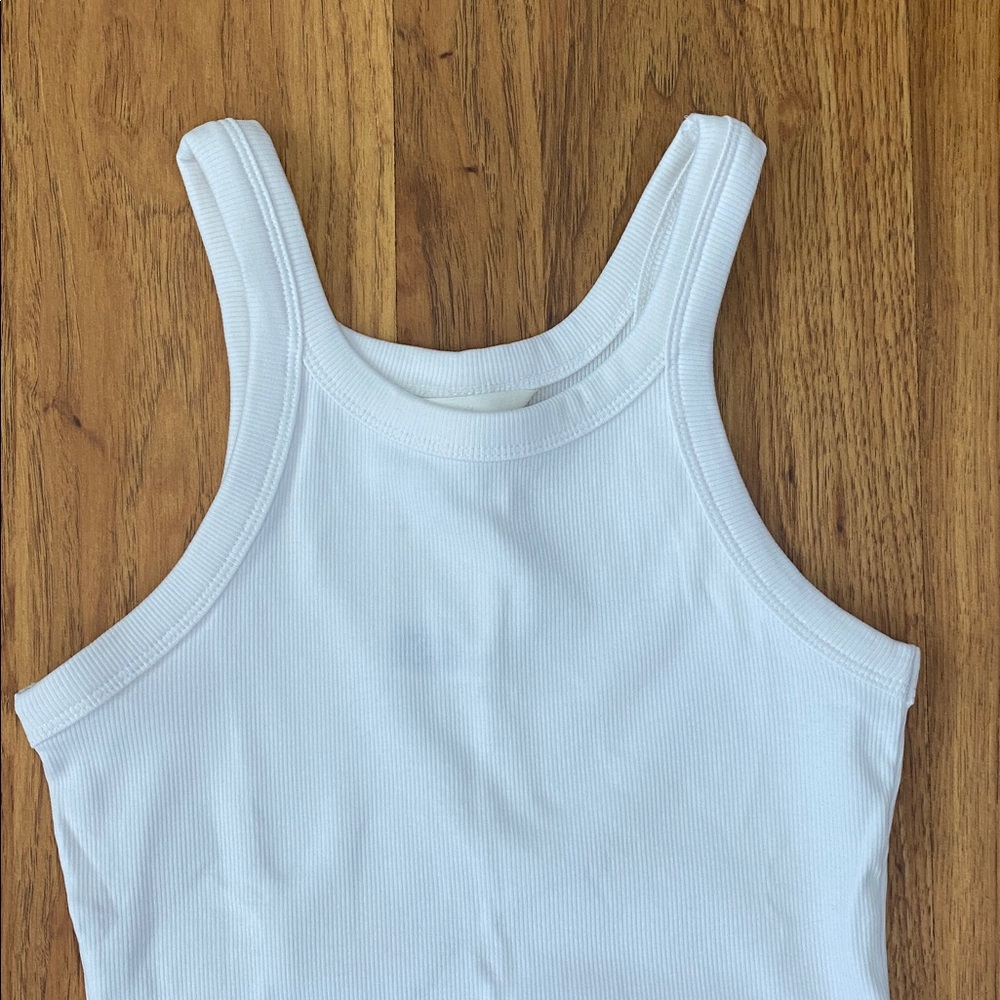 BNWT H&M White Women's Tank Top - Picture 2 of 11